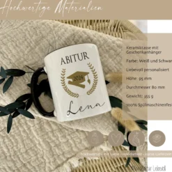 Abitur Kaffeetasse, personalisiertes Abi Geschenk mit Namen, Keramiktasse mit Anhänger als Geschenkidee für Abiturienten, zur bestandenen Prüfung