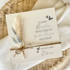 Abschiedsgeschenk für Erzieher/in | Holzbild mit Namen, Spruch & Blumen als Dankeschön Geschenk | Kindergarten Geschenkidee zum Abschied | Danke | Manufaktur Liebevoll