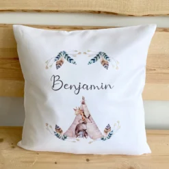 Boho Kissengeschenk für Kinder | Personalisiertes Kissen mit Motiv Reh | Besondere Geschenkidee für Babys u. Kinder zur Geburt u. Taufe | Perfekte Deko für das Kinderzimmer | 4 Motivvarianten zur Auswahl