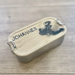 Brotdose "Fußball" mit Bambusdeckel und Namen für Ihn, Sie, Männer, Jungen, Mädchen, Frauen | Lunchbox mit Fußballspieler | Personalisierte Geschenkidee fürs Hobby