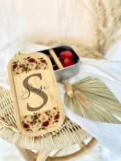 Brotdose "Monogram" mit Bambusdeckel und Namen für Frauen | Boho Lunchbox mit Buchstaben u. Namen | Personalisierte Geschenkidee fürs Büro, Freizeit, Reisen