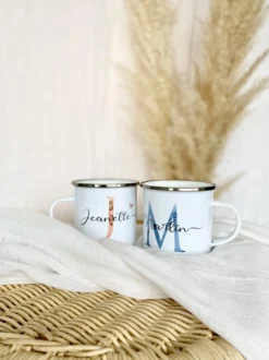 Buchstabentasse, personalisiert mit dem Namen für Ihn und Sie in Blau und Rosa | 2 Motivvarianten zur Auswahl