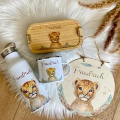 Frühstücksbox Löwe mit Namen für Mädchen und Jungen | Kinder Lunchbox mit Tiermotiv | Brotdose für Kindergarten und Schule | Personalisiertes Kindergeschenk