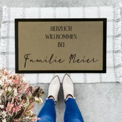 Fußmatte Herzlich Willkommen Personalisierte Fußmatte mit Namen Türmatte Schmutzfangmatte Geschenk Zuhause Familie