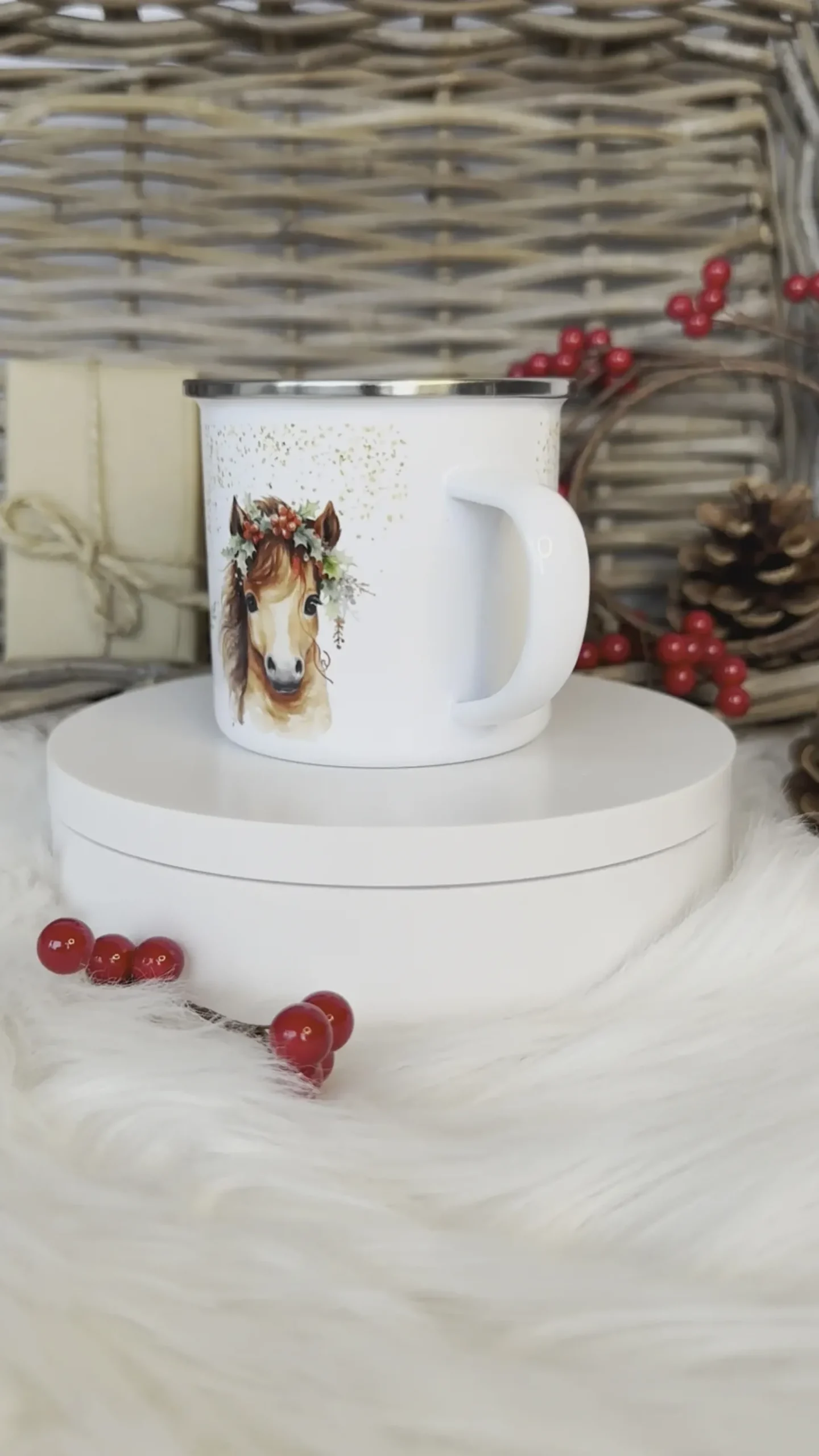 Kinder Weihnachtstasse "Pferd" | Tasse mit Namen personalisiert | Kinderbecher aus Emaille mit Weihnachtsmotiv "Pony" | Weihnachtsgeschenk Nikolaus für Mädchen | 7 Produktvarianten zur Auswahl