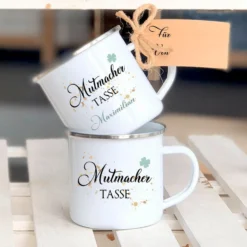 Mutmacher Tasse mit Kleeblatt und Namen | Personalisiertes Geschenk | Perfektes Geschenk zur Motivation | Emailletasse mit Geschenkanhänger zum Beschriften
