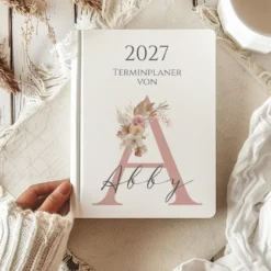 Personaliserter Buchkalender 2027 Din A5 | Hardcover Terminplaner mit Name | Wochenplaner Weiß