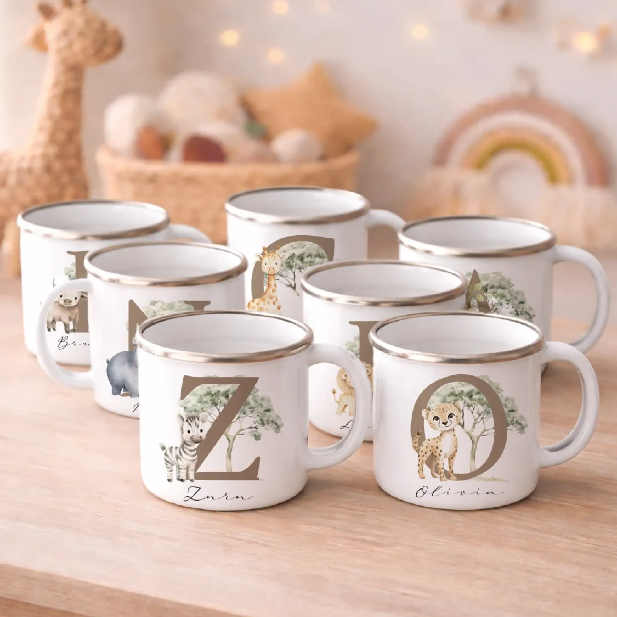 Personalisierte Emaille Tasse mit Namen & Buchstabe – Süße Safari Motive im Boho-Stil – Bruchsicherer Kinderbecher 300ml