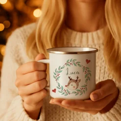 Personalisierte Emaille Tasse Weihnachten mit Namen – Kinder Becher Rentier & Herz Motiv – Geschenkidee Advent, Nikolaus, Weihnachtsgeschenk