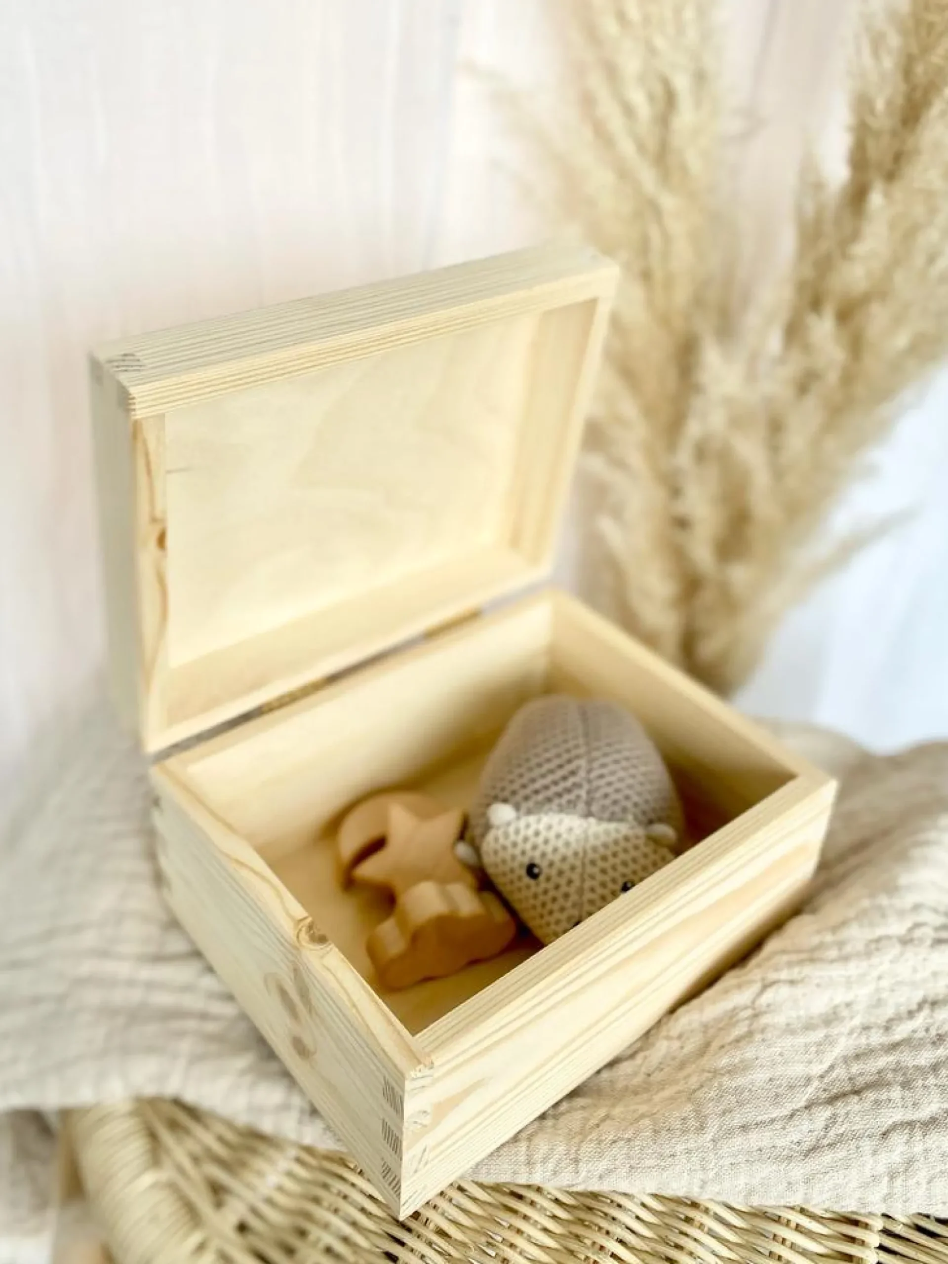 Personalisierte Erinnerungskiste für Babys zur Geburt und Taufe, Babygeschenk mit dem Namen