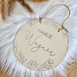 Personalisierte Fußmatte Floral mit dem Namen der Familie | Optional als Set mit Türschild erhältlich