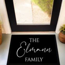 Personalisierte Fußmatte The Family Fußmatte mit Namen Schmutzfangmatte Türmatte Geschenk Fussmatte Zuhause Familie