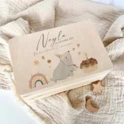 Personalisierte Holz Erinnerungsbox mit Motiv "Seerobbe"