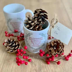 Personalisierte Keramiktasse "Glühwein" mit Spruch und Namen | Weihnachtliche Glühweintasse | Tasse aus Keramik zum Weihnachtsfest