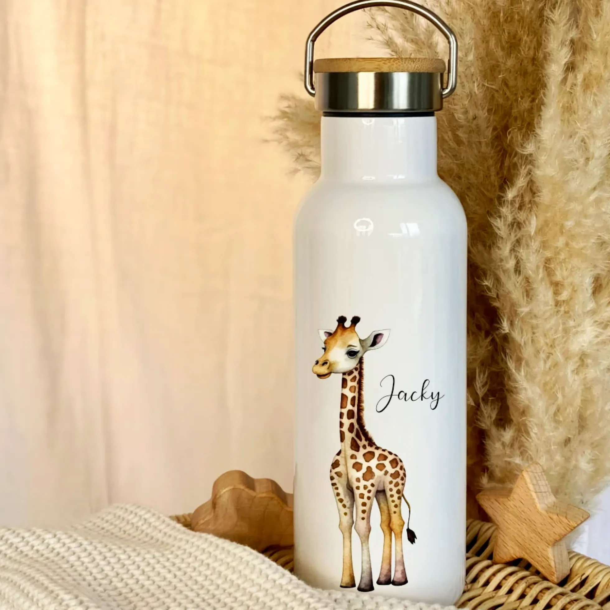 Personalisierte Kinder Trinkflasche "Giraffe" für Jungen / Mädchen mit Namen | Edelstahl Thermosflasche Tiermotiv mit Bambusdeckel | Kita Schule 500ml