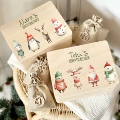 Personalisierter Adventskalender zum Befüllen, Adventskiste mit weihnachtlichen Figuren zum Auswählen