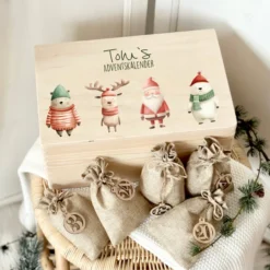 Personalisierter Adventskalender zum Befüllen, Adventskiste mit weihnachtlichen Figuren zum Auswählen
