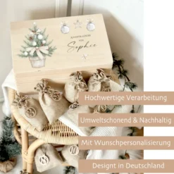 Personalisierter Adventskalender aus Holz mit Namen zum Befüllen, Motiv: Weihnachtsbaum