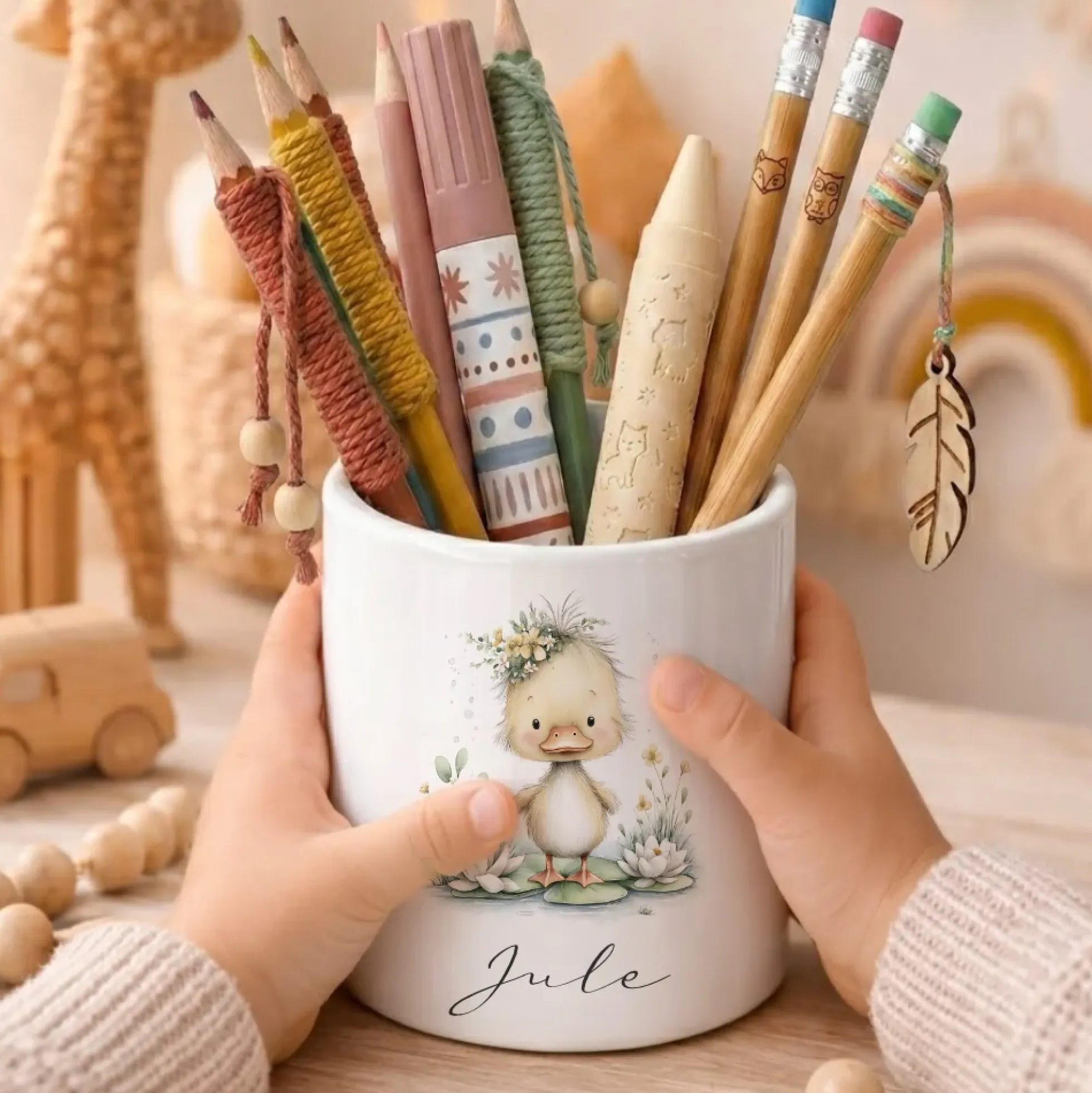 Personalisierter Keramik-Stiftehalter mit Namen | Individueller Stifteköcher für Kinder