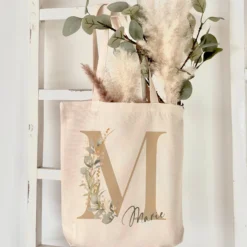 Personalisierter Stoffbeutel Eukalyptus mit Buchstaben u. Namen | Stofftasche mit Initialen für Frauen