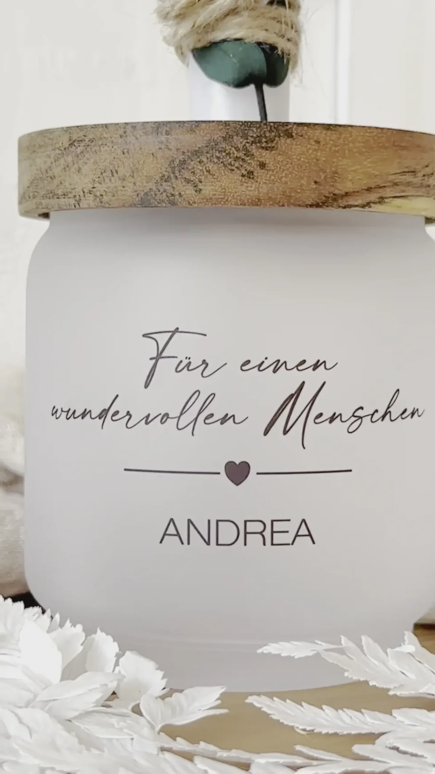 Personalisiertes Geschenkglas "Für einen wundervollen Menschen" mit Wunschtext, Kerze und Trockenblume