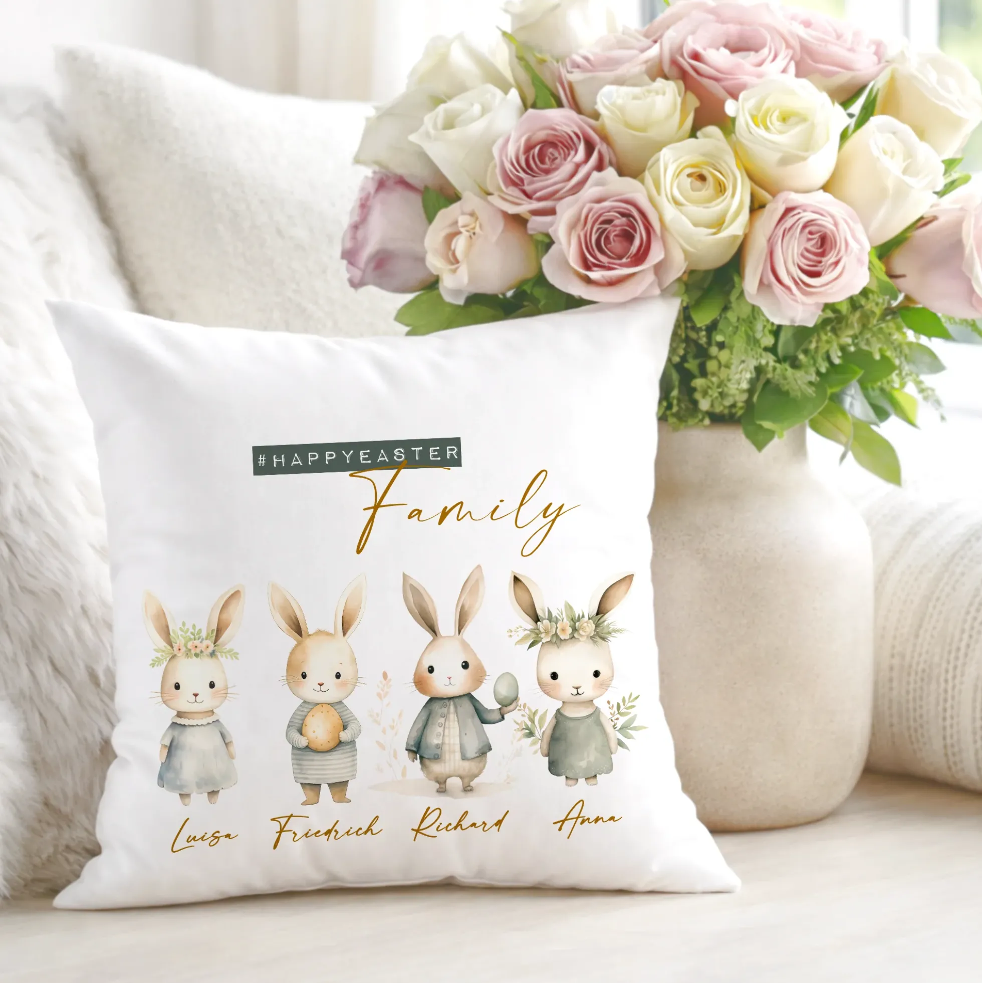 Personalisiertes Osterkissen mit Namen – Familienkissen mit Hasen – Osterdeko 40x40 – Geschenk für Kinder, Eltern & Großeltern – Kissenbezug mit oder ohne Füllung