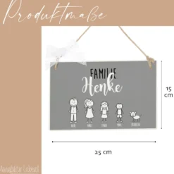 Personalisiertes Türschild aus Holz in Grau | Handgefertigtes Familienschild mit Figuren, Vornamen und dem Familiennamen | Originelle u. besondere Geschenkidee für Familien mit Kindern u. Haustieren | 2 Größen zur Auswahl