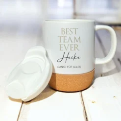 Personalisierte Tasse: Beste Kollegin, Bester Kollege, Best Team Ever | Keramiktasse mit Korkboden und Deckel