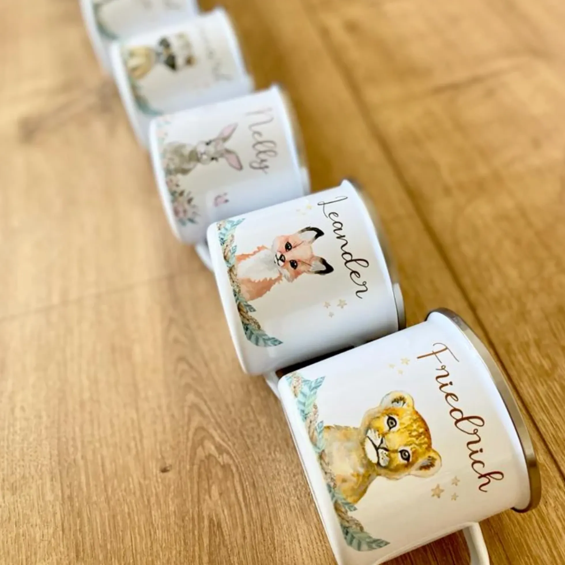 Personalisierte Tasse Bär mit Namen des Kindes | Emaille Trinkbecher für Mädchen u. Jungen I Tolle Kindertasse als besonderes Geschenk | 7 Motivvarianten zur Auswahl
