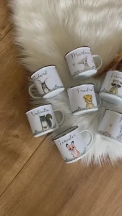 Personalisierte Tasse Bär mit Namen des Kindes | Emaille Trinkbecher für Mädchen u. Jungen I Tolle Kindertasse als besonderes Geschenk | 7 Motivvarianten zur Auswahl