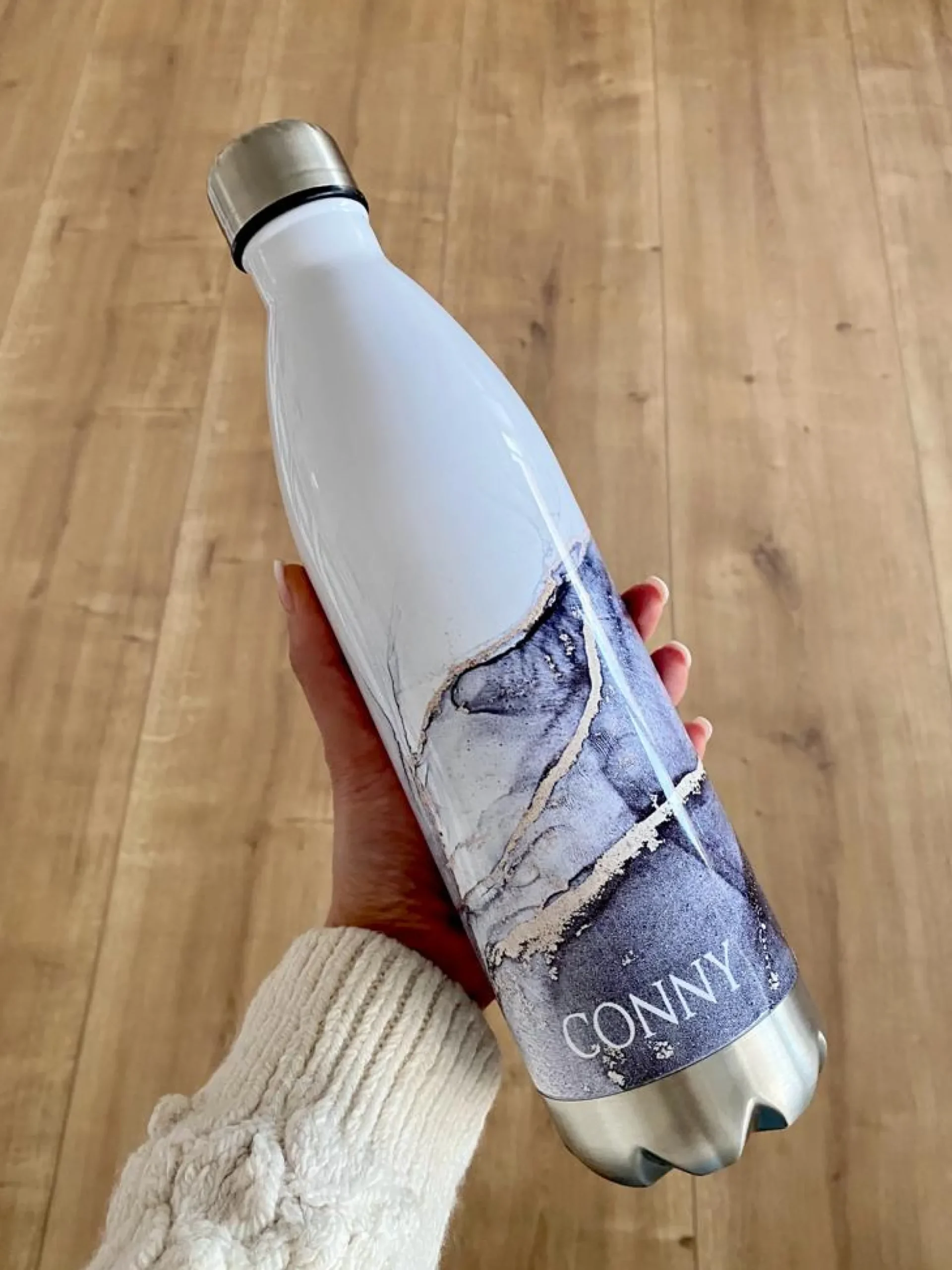 Personalisierte Trinkflasche Edelstahl in Marmor Optik, bedruckte Thermosflasche mit Namen, Wasserflasche zum Sport, die Arbeit und Freizeit | 500ml u. 750ml