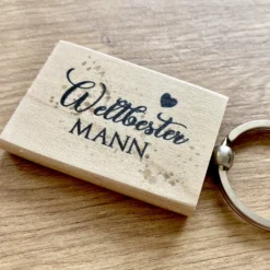 Schlüsselanhänger aus Holz "Weltbester Mann" | Originelles Geschenk für Männer