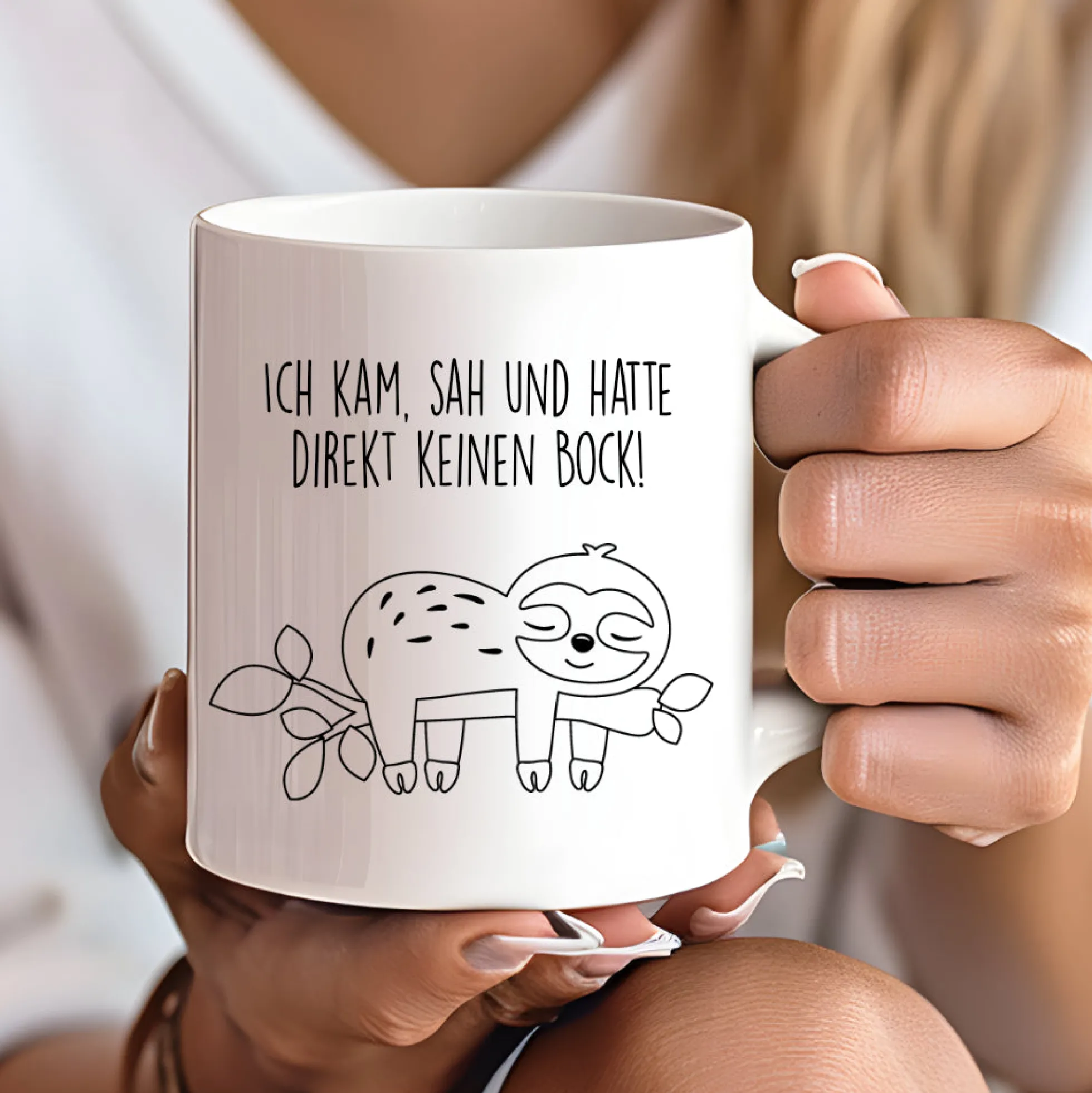 Tasse Faultier mit Spruch: Ich kam, sah und hatte direkt keinen Bock! | 4 Tassenfarben zur Auswahl