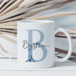 Tasse mit Buchstabe und Name für Sie und Ihn | Kaffeetasse aus Keramik | 2 Motivvarianten zur Auswahl