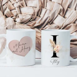 Tasse mit Name Herz Buchstabe Geschenk Hebamme Danke Erzieherin Lehrerin Freundin Wunschtext Schwester Ärztin uvm.