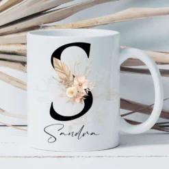 Tasse mit Name Herz Buchstabe Geschenk Hebamme Danke Erzieherin Lehrerin Freundin Wunschtext Schwester Ärztin uvm.