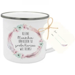 Tasse mit Spruch "Kleine Menschen brauchen so große Herzen" | Besondere Geschenkidee u. schönes Geschenk für Erzieherinnen, Lehrerinnen, Hebammen u. Krankenschwestern | Persönliches Dankeschön u. originelles Abschiedsgeschenk