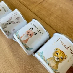 Tolle Waldtier Tasse Eichhörnchen mit Namen des Kindes | Emaille Trinkbecher für Mädchen u. Jungen I Personalisierte Kindertasse als besonderes Geschenk | 7 Motivvarianten zur Auswahl