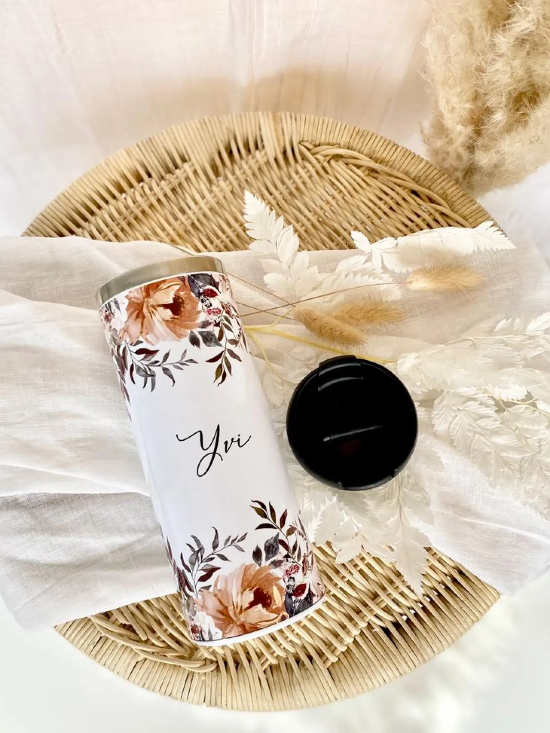 Trinkbecher "Autumn" für unterwegs aus Edelstahl | Personalisiert mit Namen und Spruch | Coffee to go Kaffeebecher | 2 Farbvarianten zur Auswahl | Besondere Geschenkidee und schönes Geschenk für Frauen