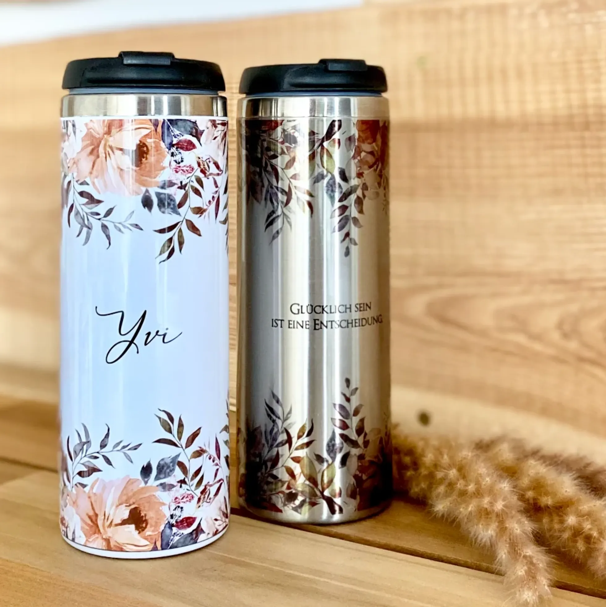 Trinkbecher "Autumn" für unterwegs aus Edelstahl | Personalisiert mit Namen und Spruch | Coffee to go Kaffeebecher | 2 Farbvarianten zur Auswahl | Besondere Geschenkidee und schönes Geschenk für Frauen