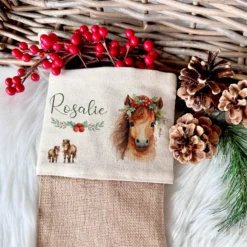 Weihnachtsstrumpf Pferd für Mädchen u. Teenager mit Namen zum Nikolaus und Weihnachten personalisiert | Nikolausstrumpf Pony Geschenkidee für Kinder I 7 Motivvarianten zur Auswahl