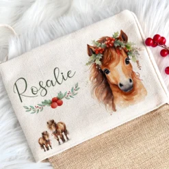 Weihnachtsstrumpf Pferd für Mädchen u. Teenager mit Namen zum Nikolaus und Weihnachten personalisiert | Nikolausstrumpf Pony Geschenkidee für Kinder I 7 Motivvarianten zur Auswahl
