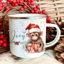 Weihnachtstasse "Affe" für Kinder | Tasse mit Namen personalisiert | Kinderbecher aus Emaille mit Weihnachtsmotiv | Weihnachtsgeschenk Nikolaus für Mädchen Jungen Teenager | 7 Produktvarianten zur Auswahl
