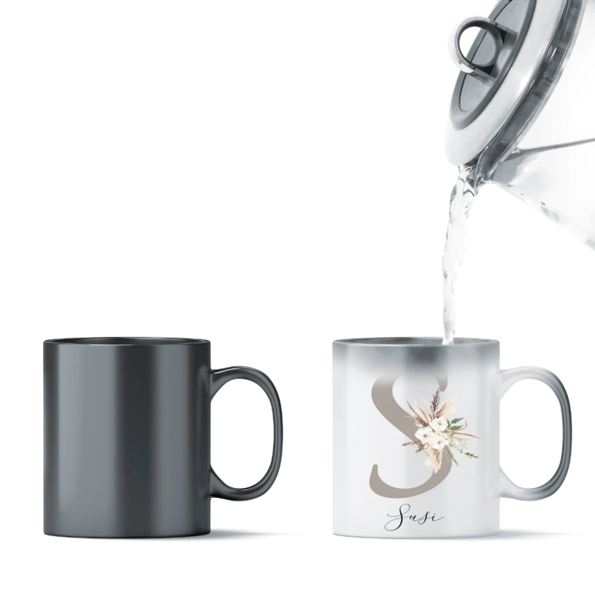 Zaubertasse Magic | Personalisierte Tasse mit Farbwechsel | Geschenk mit Namen u. Buchstaben | Kaffeetasse mit Monogramm für Sie